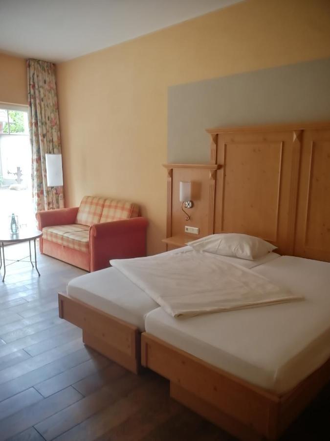 Gaestehaus Ressler Harxheim Ngoại thất bức ảnh