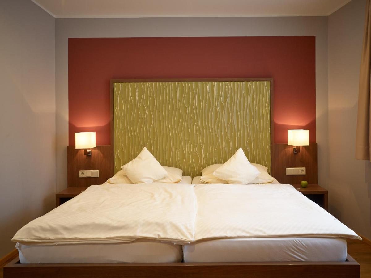 Gaestehaus Ressler Harxheim Ngoại thất bức ảnh